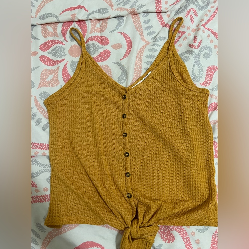 Cute top with knot detail, size M